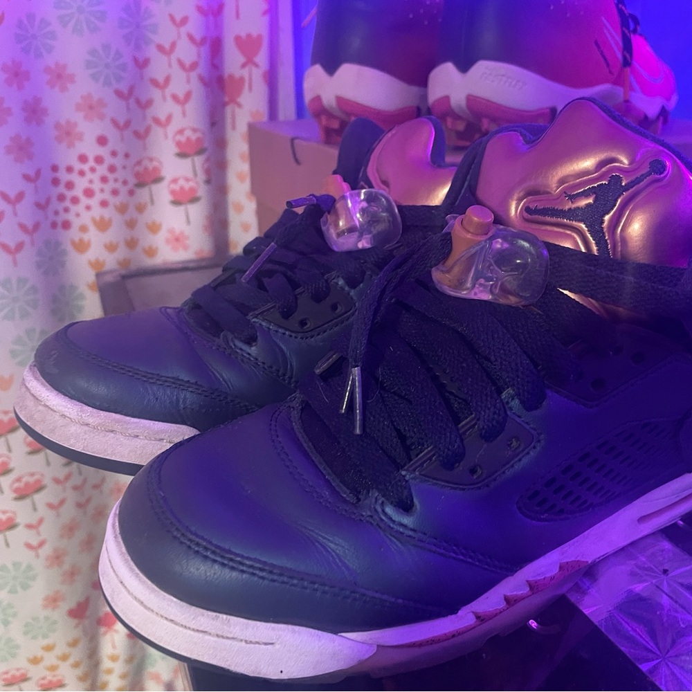 Kids  Jordan’s Navy and Rose Gold Sneakers 4.5y